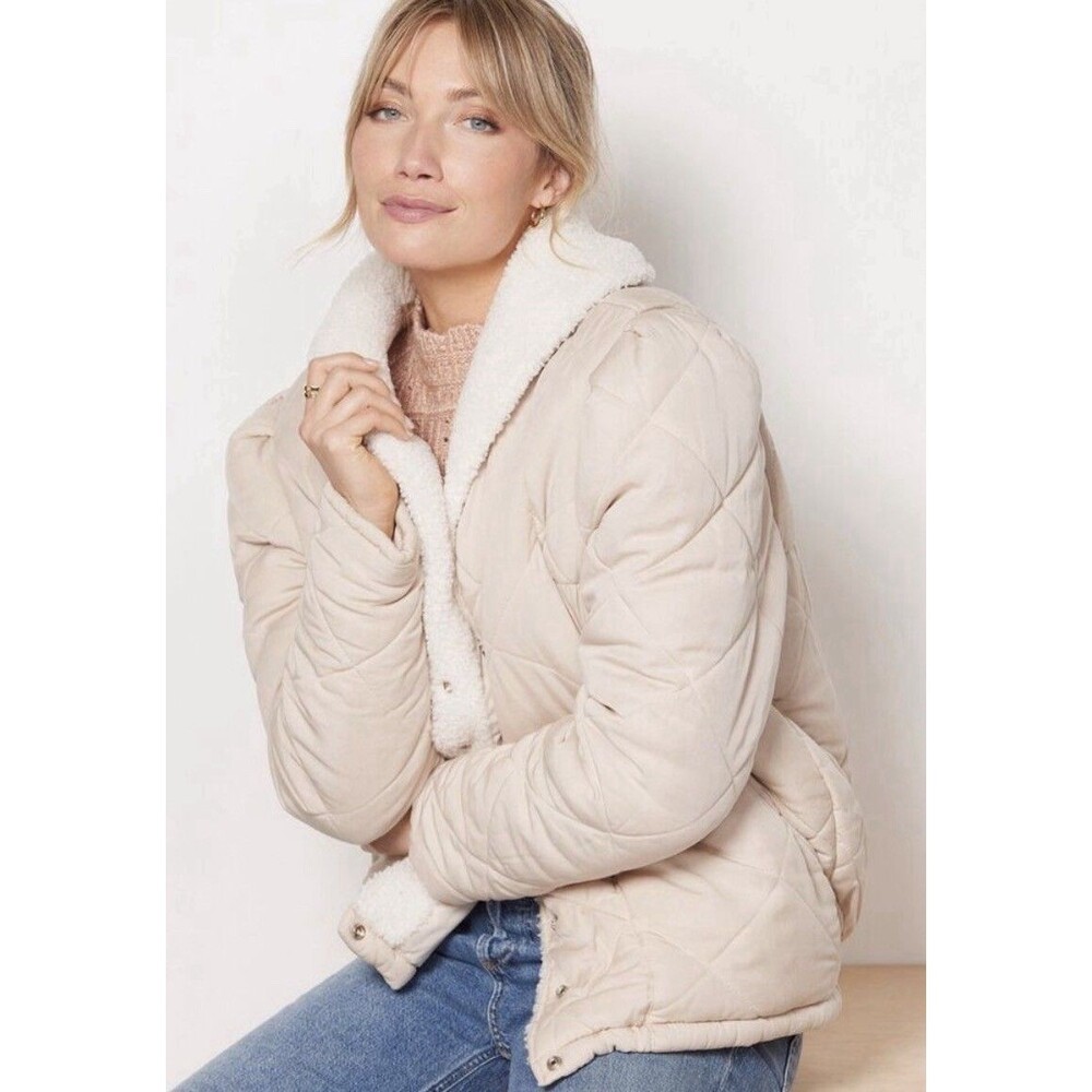 Blank NYC XS Jacket Ivory Warm Hearts Quilted Sherpa Collar Puff Shoulder *flaw